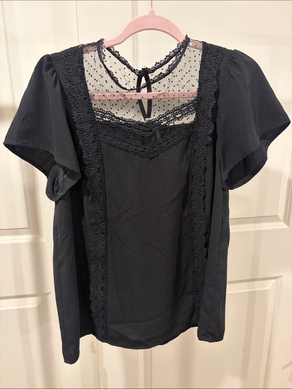 ANDREE BY UNIT Black Lace Trim Sheer Yoke Short Sleeve Blouse